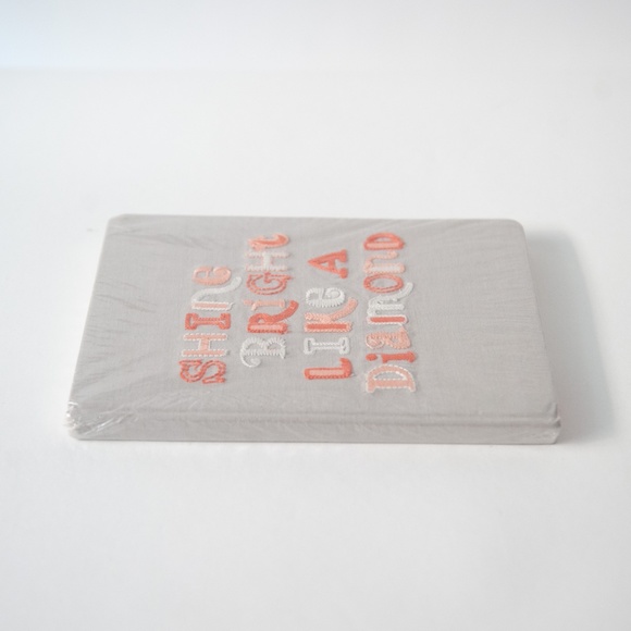 Print Fresh Cotton Embroidered Journal - Picture 5 of 7